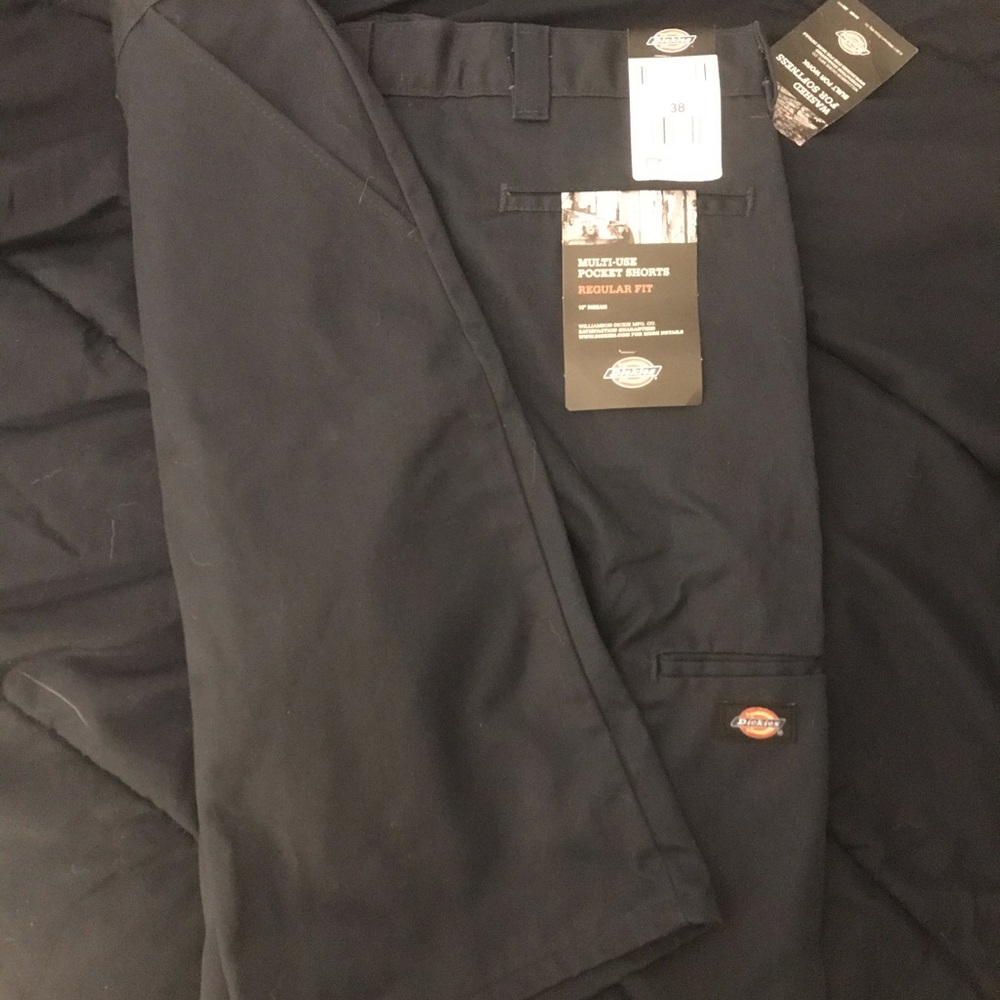 Navy Men’s Dickies shorts new w/tags